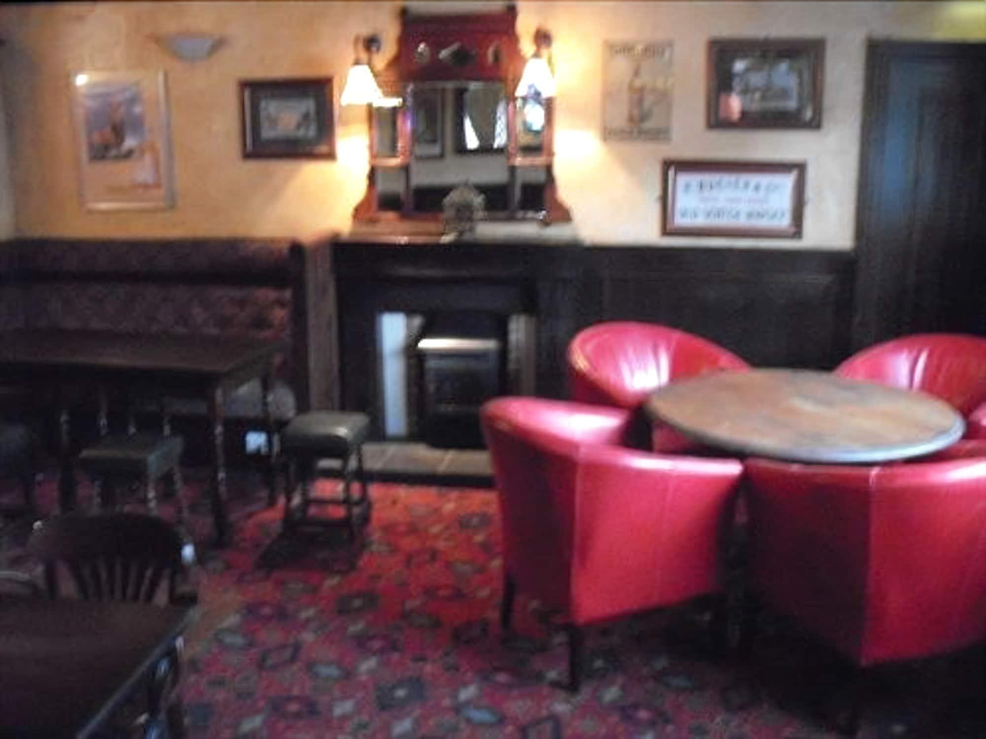 The Bridge Inn Tillicoultry Екстериор снимка