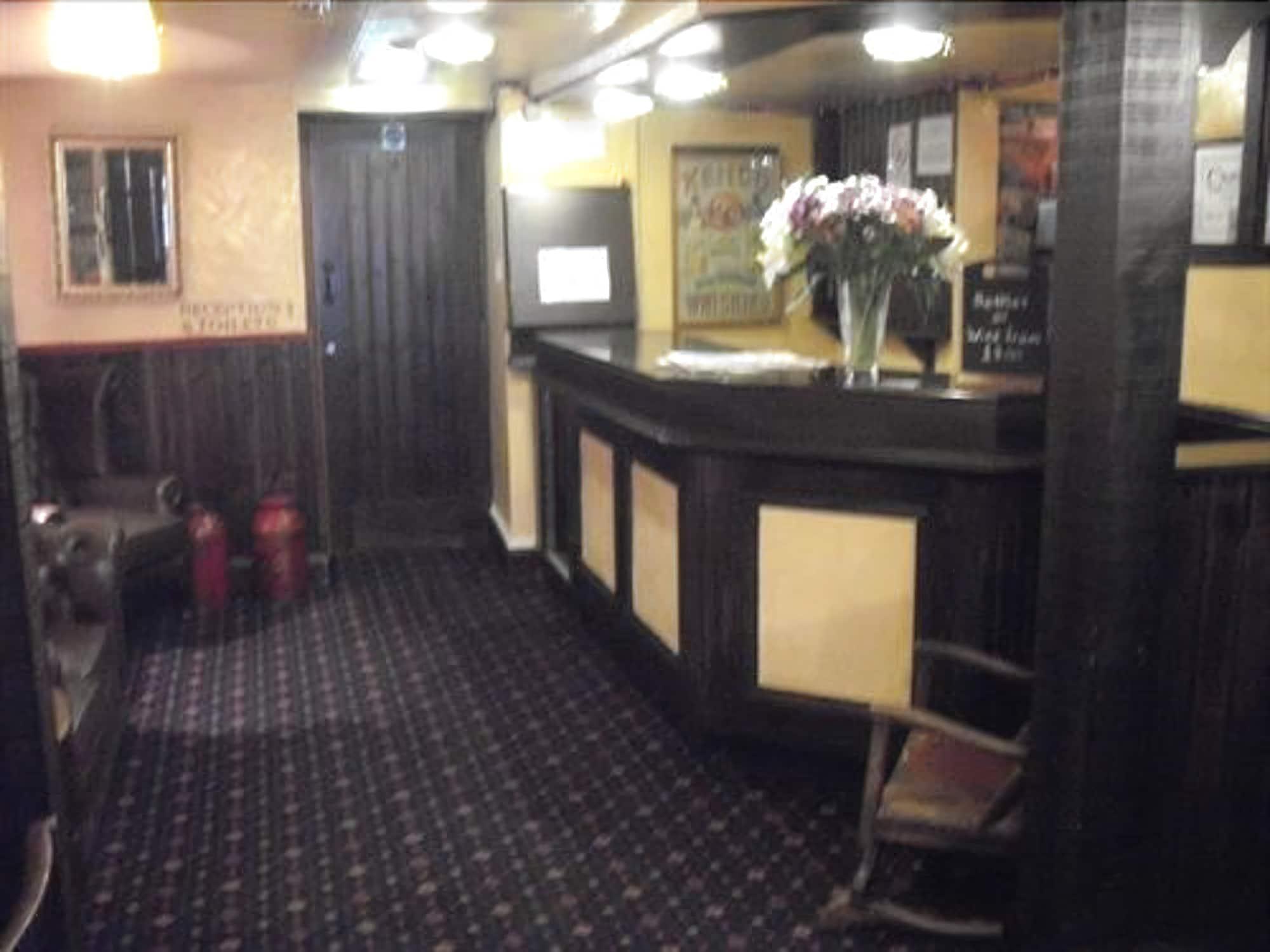 The Bridge Inn Tillicoultry Екстериор снимка